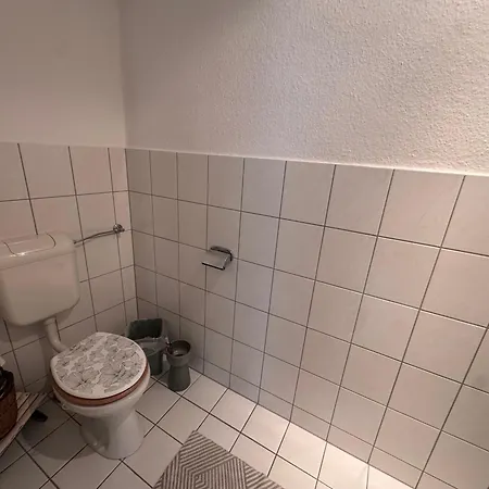 Mit Boxspringbett - Kueche - Fahrstuhl - Wlan - Hofstellplatz *