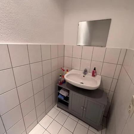 Mit Boxspringbett - Kueche - Fahrstuhl - Wlan - Hofstellplatz *